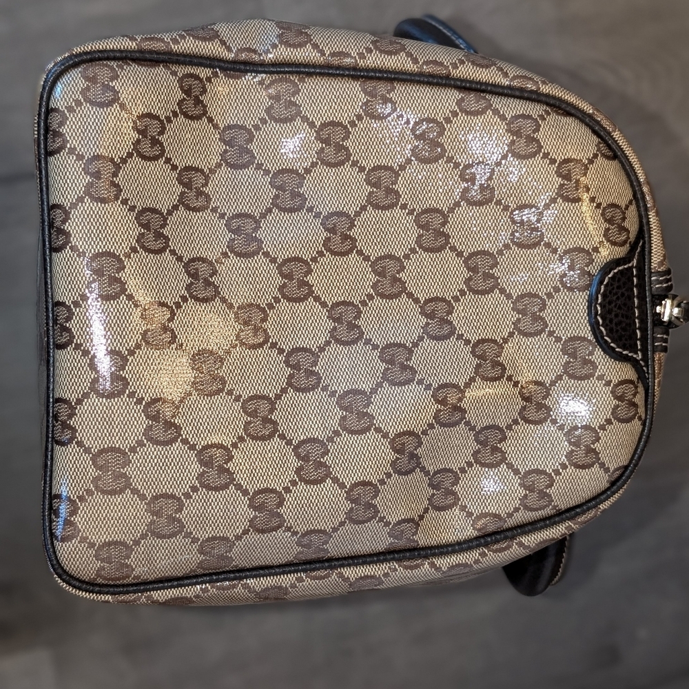 Gucci Tan and Brown Monogram Travel Bag - Picture 4 of 8